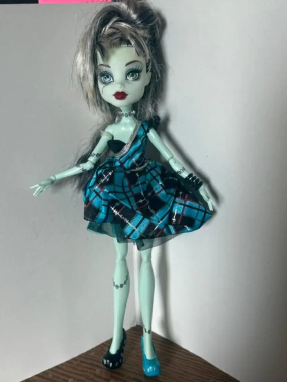 Monster High Doll FRANKIE STEIN Sweet 1600 - G1